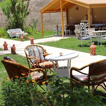 Hotel Sekhmet Retreat Centre à Louxor Extérieur photo
