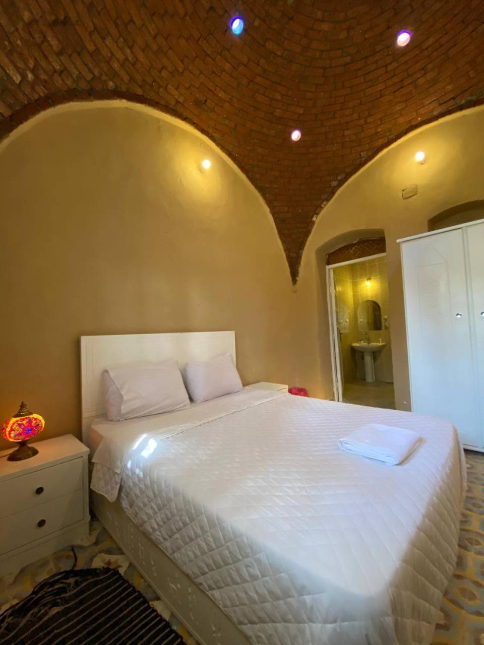 Hotel Sekhmet Retreat Centre à Louxor Extérieur photo