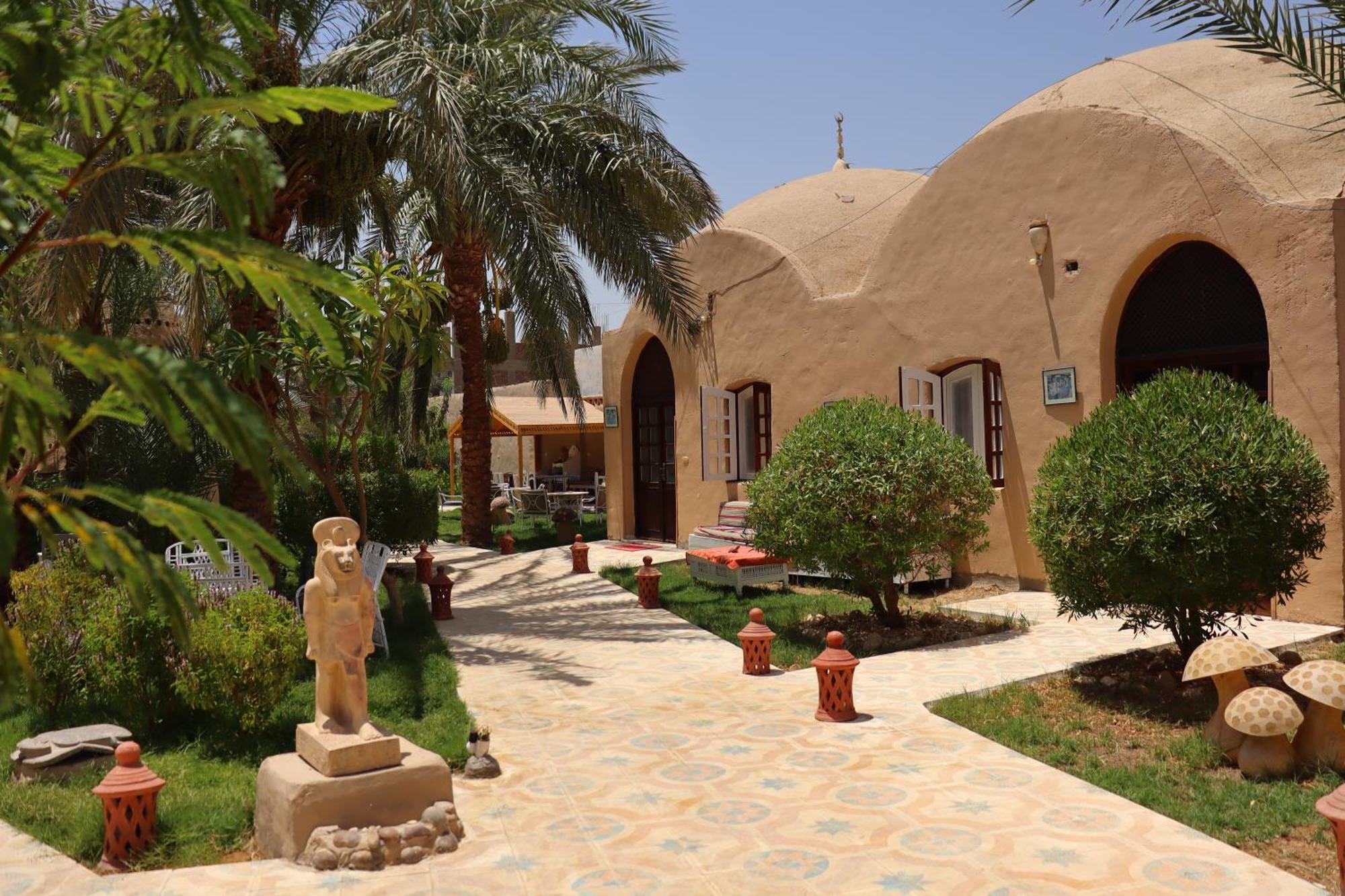 Hotel Sekhmet Retreat Centre à Louxor Extérieur photo